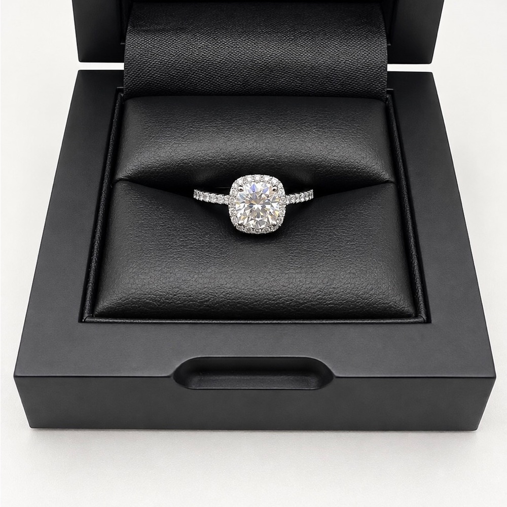 925 Sterling Silver 1.00CT Halo Round Cut MOISSANITE Women’s Ring size 6 or 8